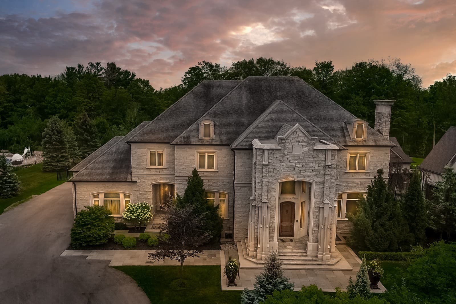 111 Forest Heights Boulevard, Vaughan