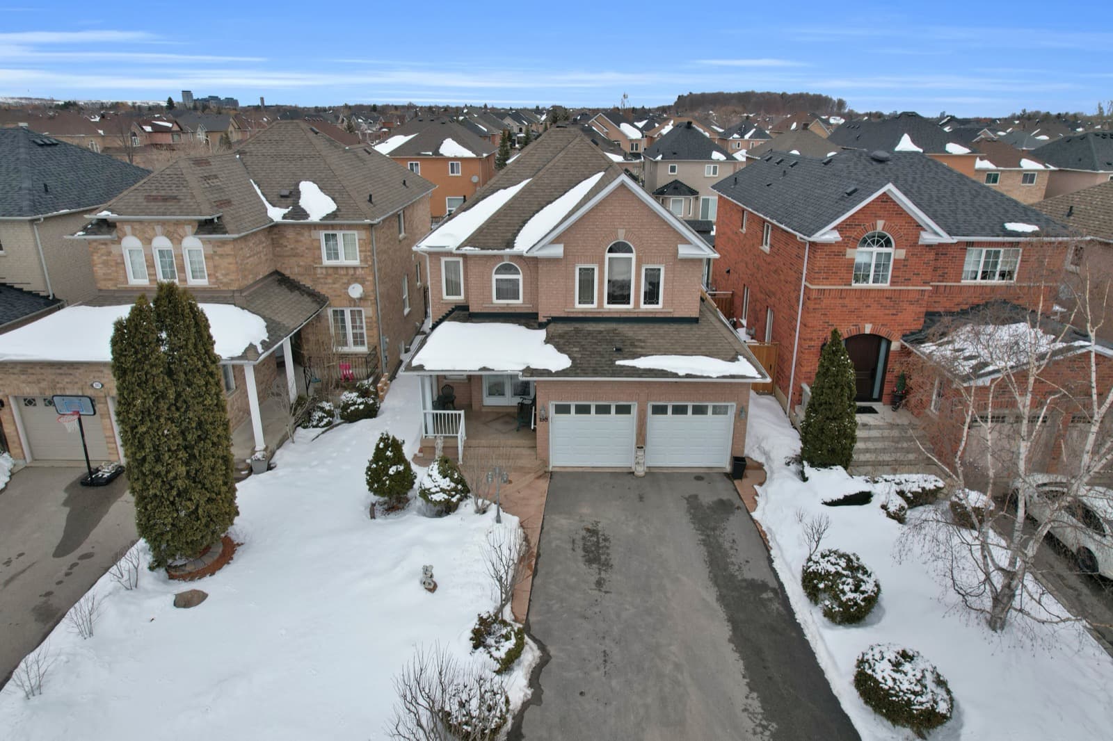 198 Elena Crescent, Maple